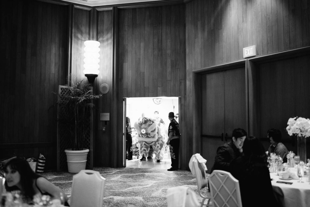 Black and white photo of the reception area for Oahu Wedding at The Halekulani Hotel
