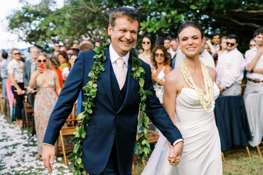Newlyweds greeting their guests on Wedding on Kauai